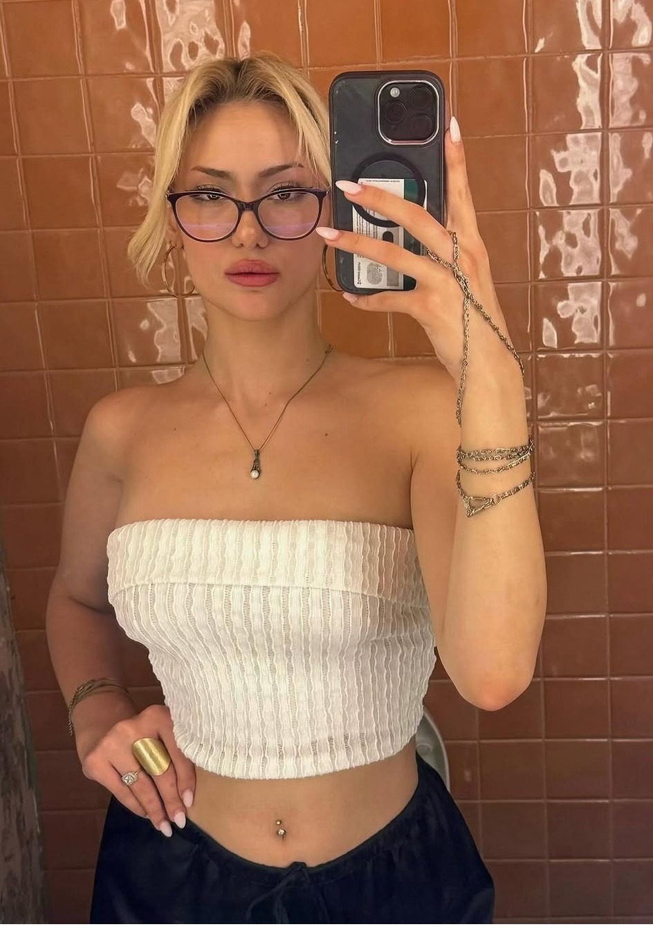 Besni Modern Bayan Bayan Escort Maya